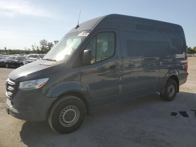  Salvage Mercedes-Benz Sprinter
