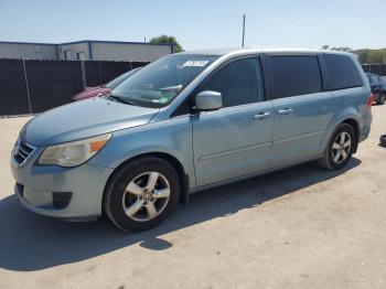  Salvage Volkswagen Routan