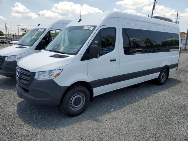  Salvage Mercedes-Benz Sprinter