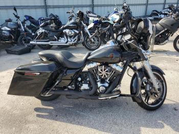  Salvage Harley-Davidson Fl