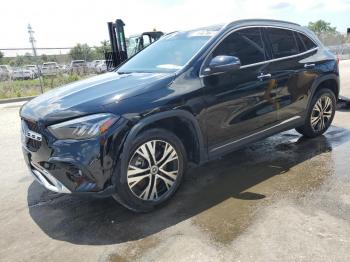  Salvage Mercedes-Benz GLA