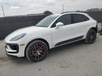  Salvage Porsche Macan