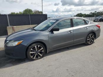  Salvage Nissan Altima