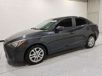  Salvage Toyota Yaris