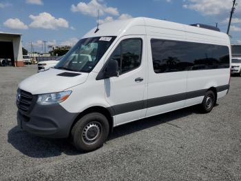  Salvage Mercedes-Benz Sprinter