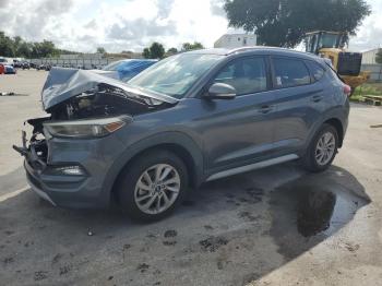  Salvage Hyundai TUCSON