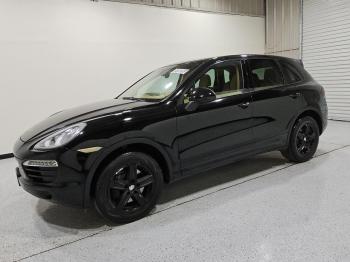  Salvage Porsche Cayenne