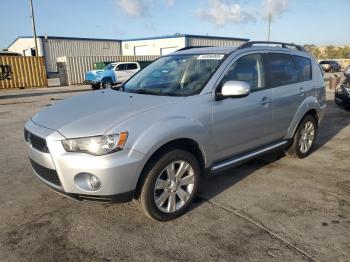  Salvage Mitsubishi Outlander