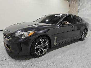  Salvage Kia Stinger