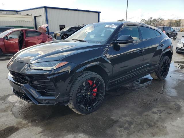  Salvage Lamborghini Urus