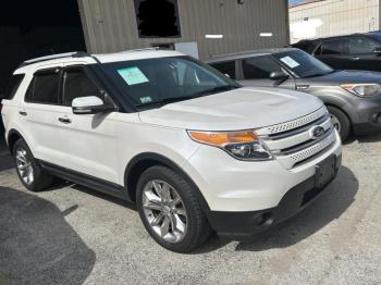  Salvage Ford Explorer