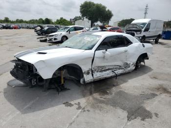  Salvage Dodge Challenger
