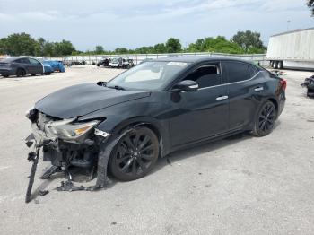  Salvage Nissan Maxima