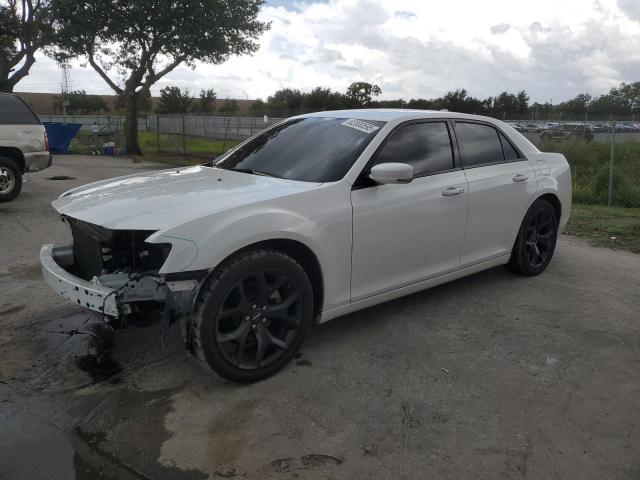  Salvage Chrysler 300