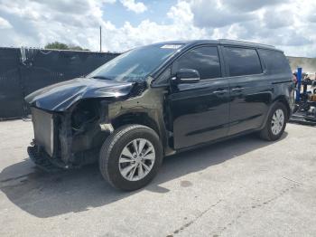  Salvage Kia Sedona