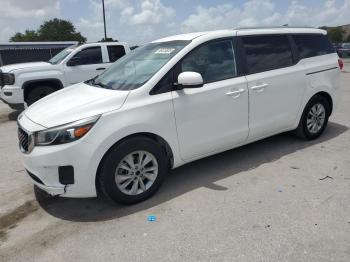  Salvage Kia Sedona