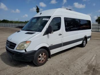  Salvage Mercedes-Benz Sprinter