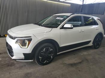  Salvage Kia Niro