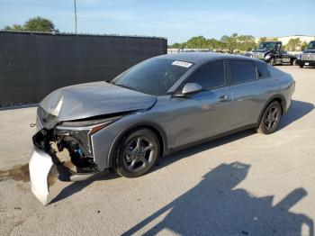  Salvage Kia K4 Lx
