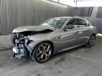  Salvage Alfa Romeo Giulia