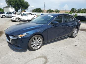  Salvage Mazda 3