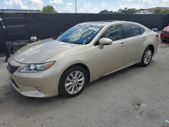  Salvage Lexus Es