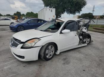  Salvage Nissan Altima