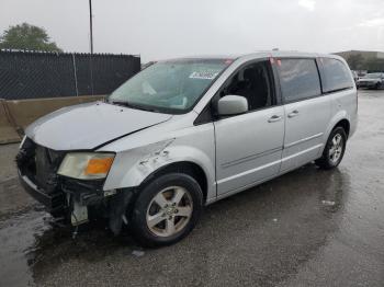  Salvage Dodge Caravan