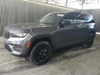  Salvage Jeep Grand Cherokee