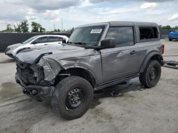  Salvage Ford Bronco