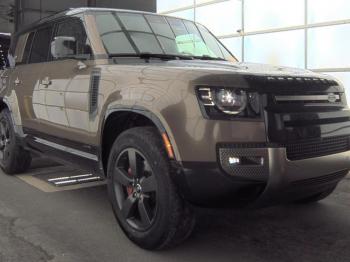  Salvage Land Rover Defender