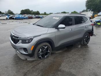  Salvage Kia Seltos