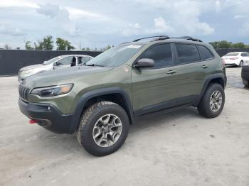  Salvage Jeep Cherokee