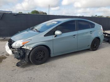  Salvage Toyota Prius