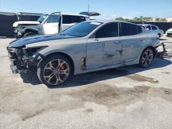  Salvage Kia Stinger
