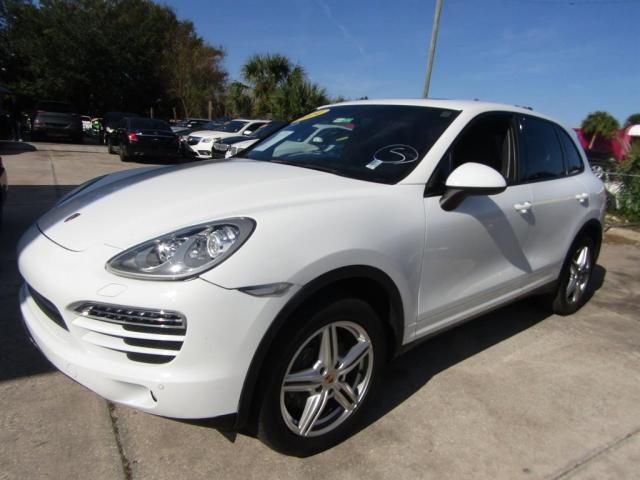  Salvage Porsche Cayenne
