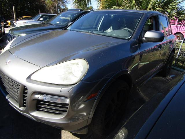  Salvage Porsche Cayenne