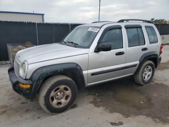  Salvage Jeep Liberty