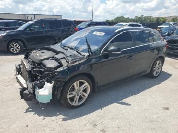  Salvage Volvo V60