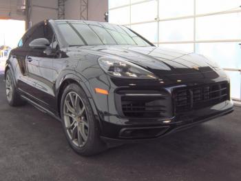  Salvage Porsche Cayenne