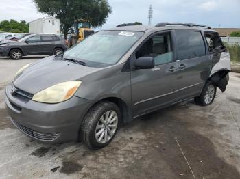  Salvage Toyota Sienna