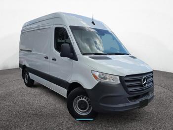  Salvage Mercedes-Benz Sprinter