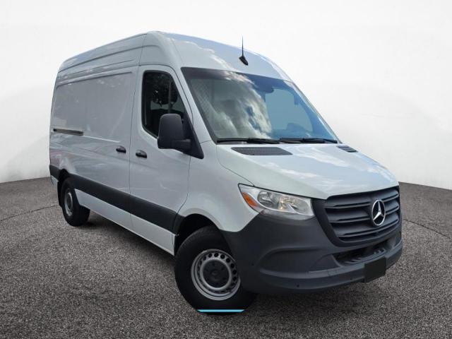  Salvage Mercedes-Benz Sprinter