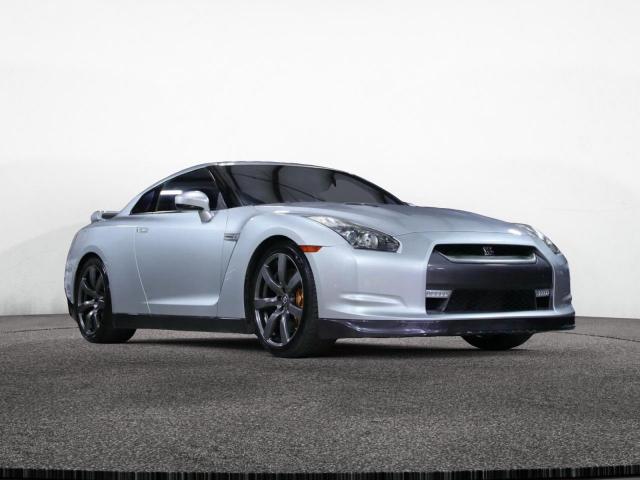  Salvage Nissan Gtr