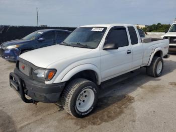  Salvage Toyota Tacoma