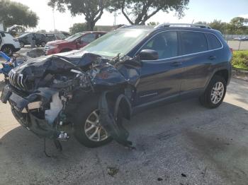  Salvage Jeep Grand Cherokee
