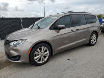  Salvage Chrysler Pacifica