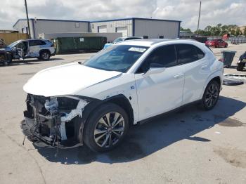  Salvage Lexus Ux