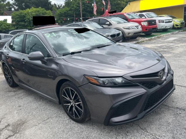  Salvage Toyota Camry