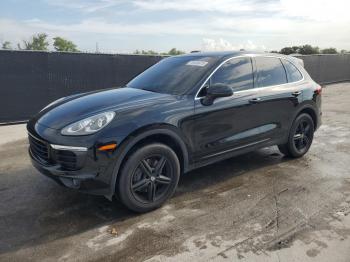  Salvage Porsche Cayenne